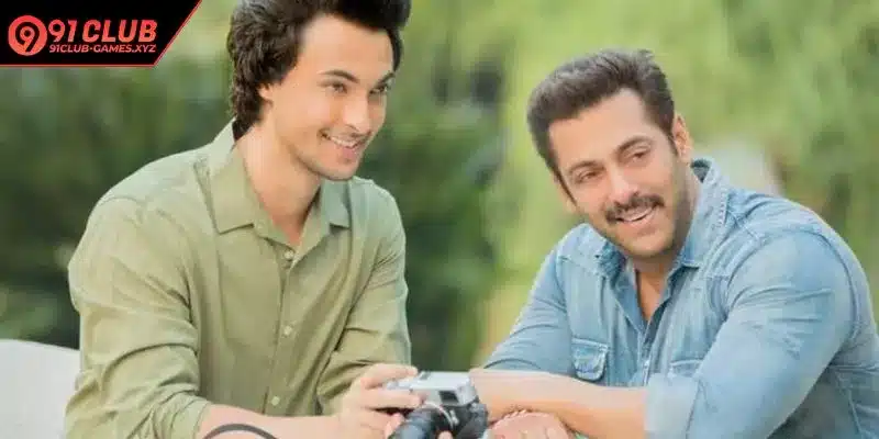 Investigate the threat case of actor Aayush Sharma